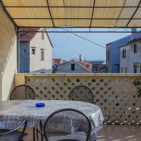 Apartmani Katija Komiža Exterior foto