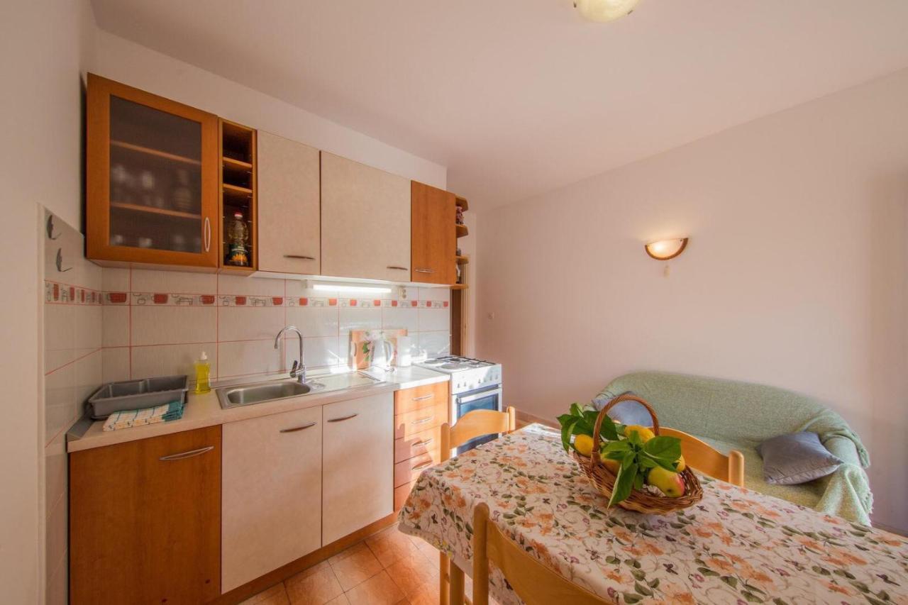 Apartmani Katija Komiža Exterior foto